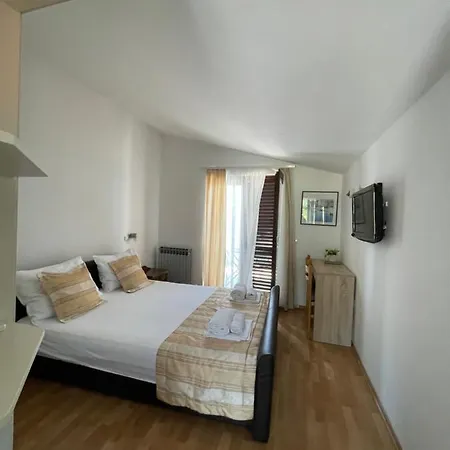 Marin Guest house 3*